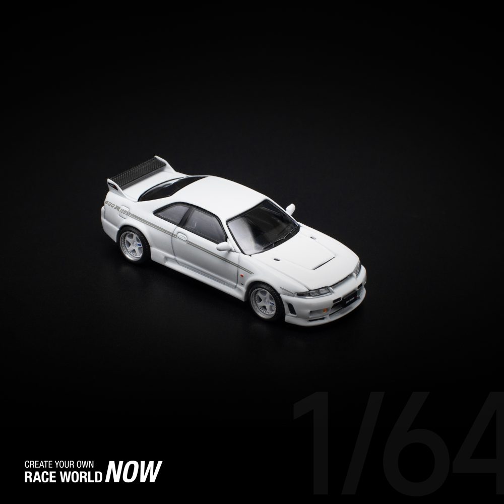 Nissan GT-R R33 Nismo 400R White - PR64-0052
