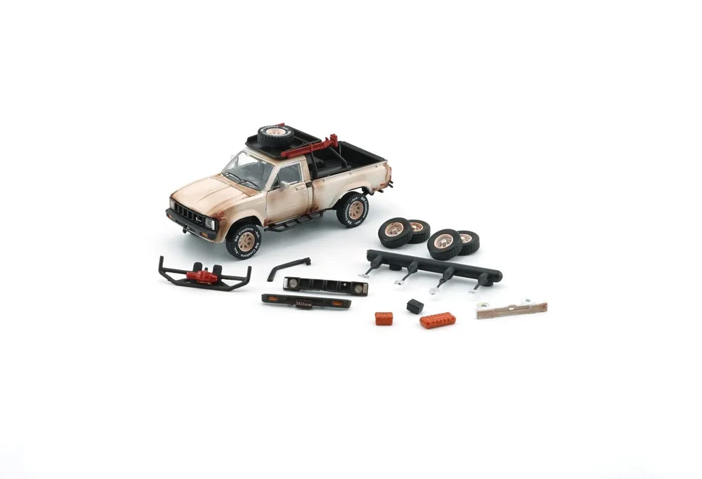 Toyota 1980 Hilux Ivory Matte Rusting White w/Acc RHD - 64B0358